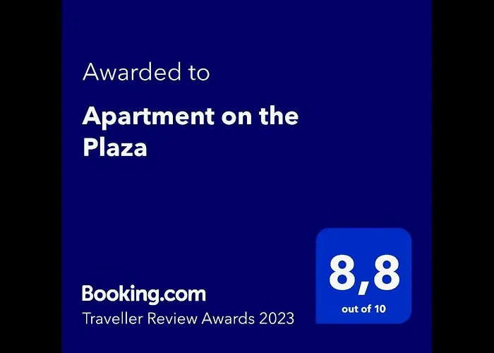 Apartment On The Plaza